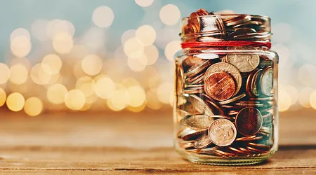 ‘Tis the season to be thrifty: 2.4 million Kiwis cutting Christmas costs