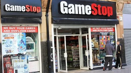 What’s happening with GameStop stock, and the dangers of buying in