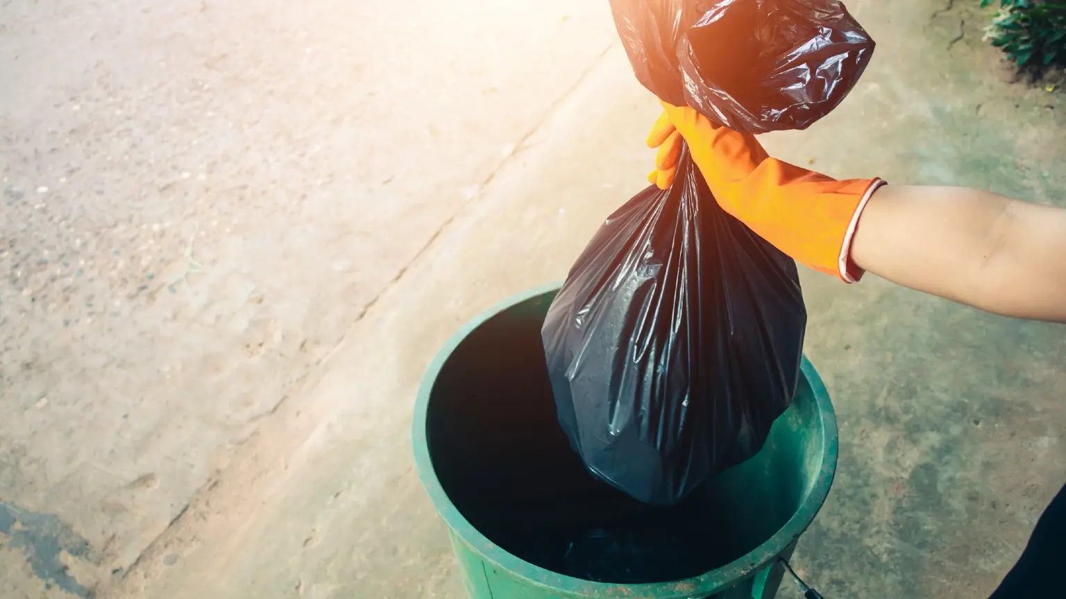 Image: Getty Images trash bags