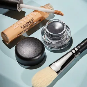 Picture not described