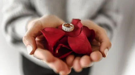 How to choose the perfect eternity ring