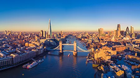 Loans for migrants and international students