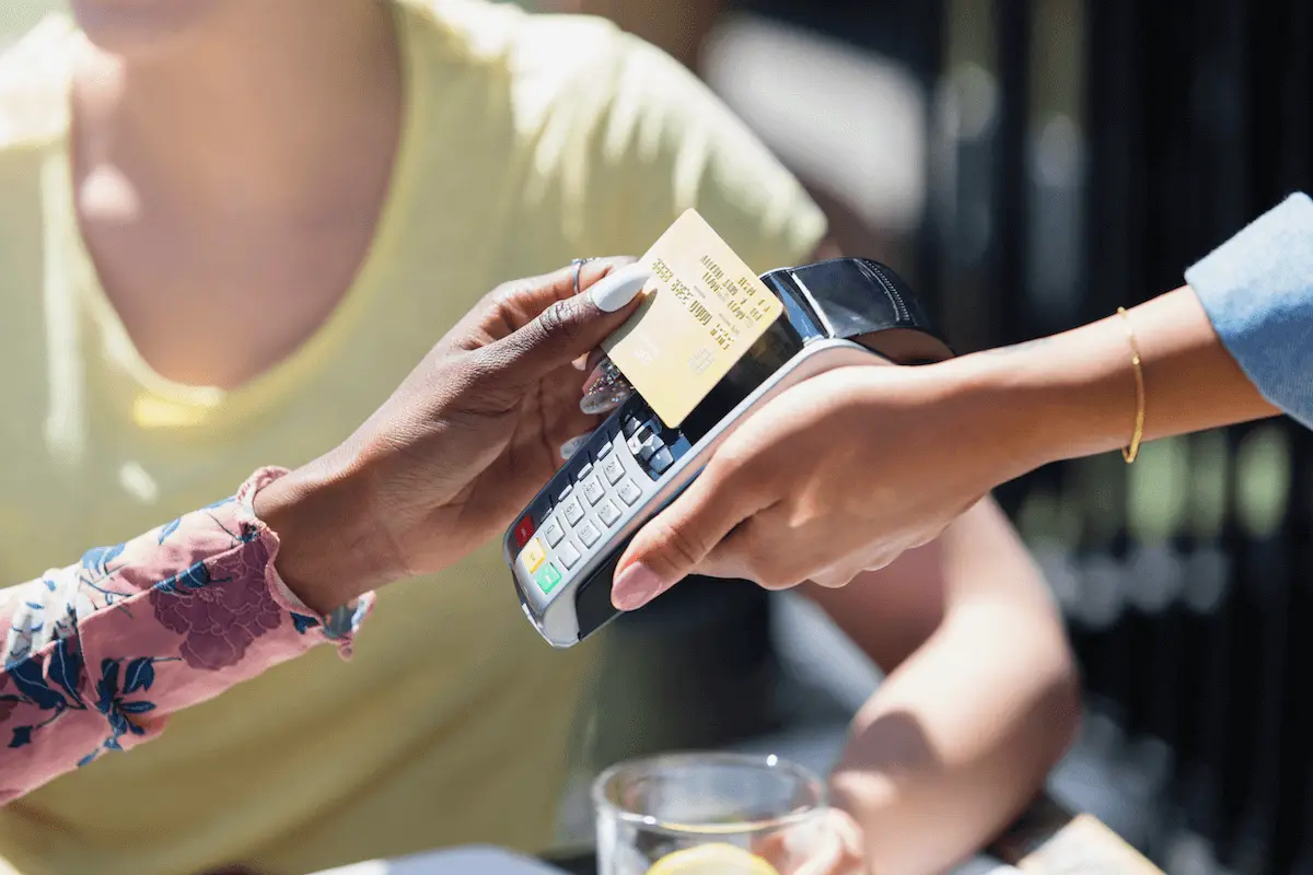 Debit card usage statistics uk 2024