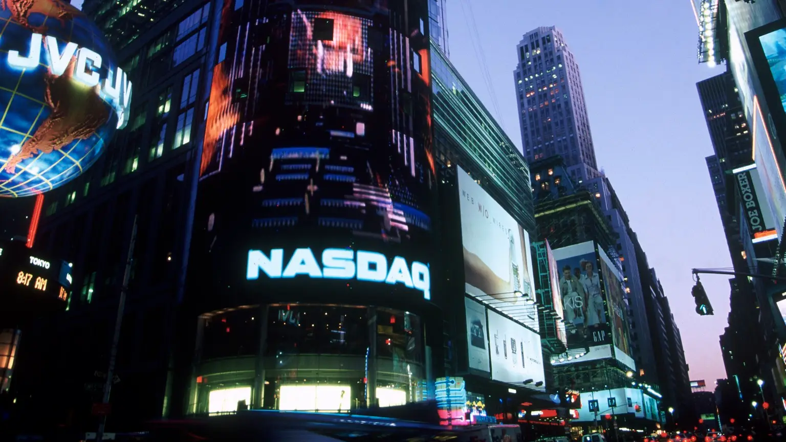 How to invest in NASDAQ from the UK | Finder UK