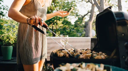 Where to buy gas barbecues, charcoal barbecues and disposable barbecues online