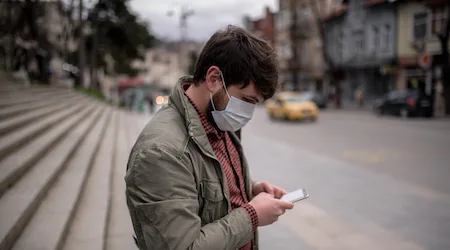 Coronavirus: Brits told to wear face masks on public transport or face a fine