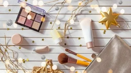 Treat them (or yourself) to a beauty gift set from Very and save big!