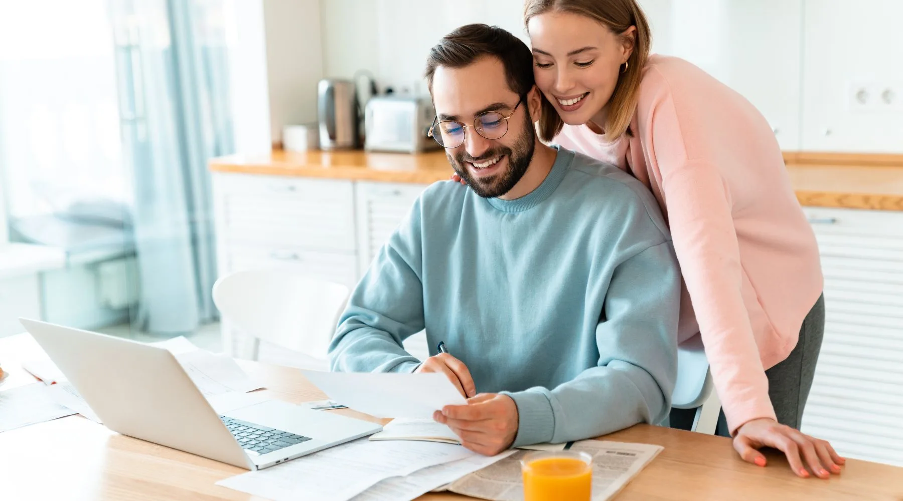 What are the typical age and residency requirements for unemployed individuals seeking loans? - Featured Image