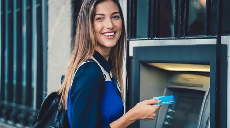 Compare bank accounts with free ATM access