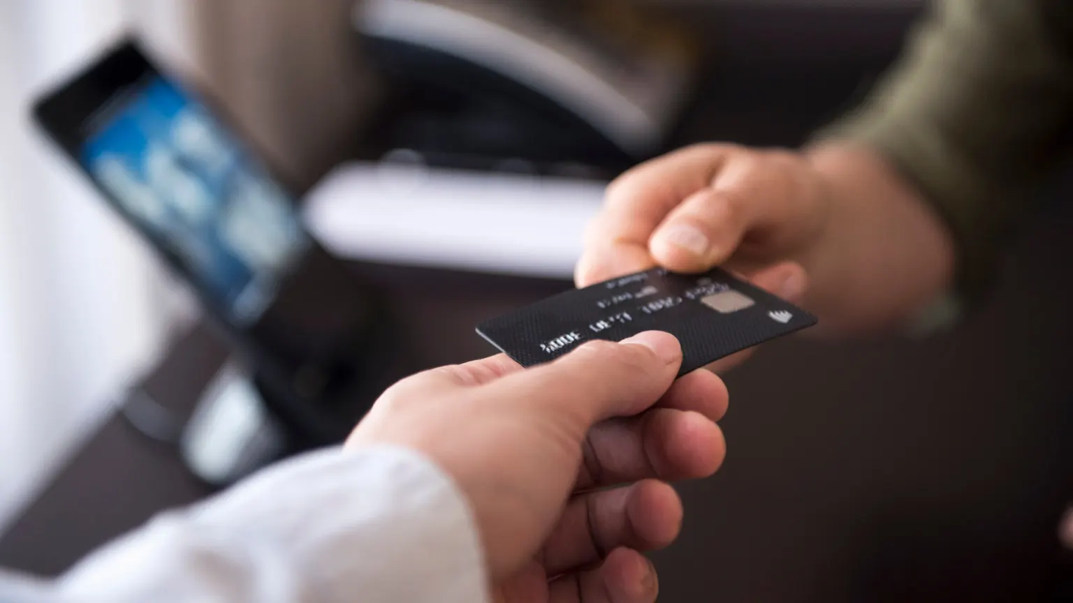 The Best Business Credit Cards in Canada for April 2021 | Finder Canada