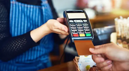 What is the Difference Between a Charge Card and a Credit Card and When to Use a Debit Card?