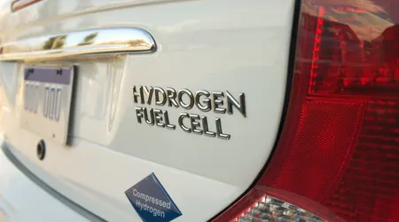 How hydrogen fuel-cell cars work