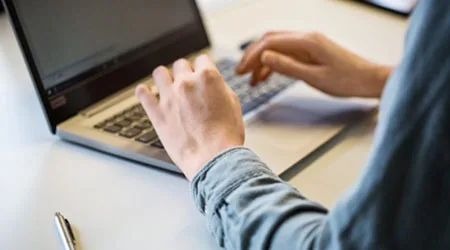 Where to buy lap desks online in Canada