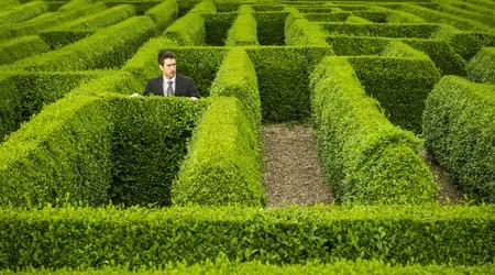 How to master international stock trading with currency hedging