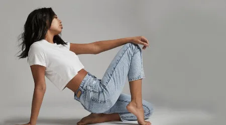 Where to buy mom jeans online in Hong Kong 2021
