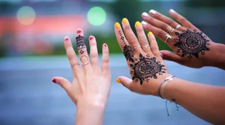 Top 7 sites to buy henna online 2021