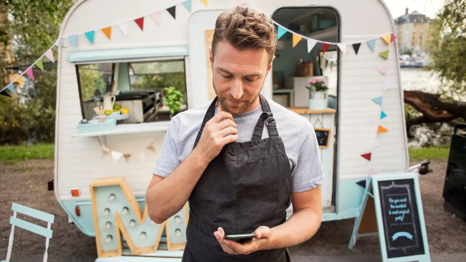 Image: Getty Images Hombre con teléfono
