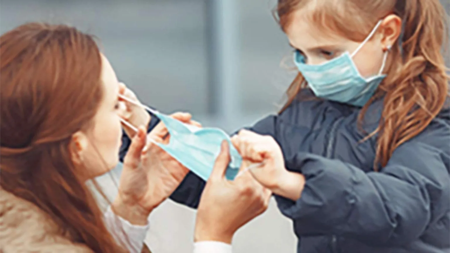 Image: Amazon/Finder Mother And Daughter Wearing LYTIO Surgical Mouthguard