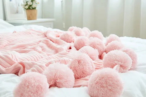 Pom Pom Throw Blanket