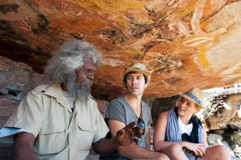 Arnhem Land Injalak Hill Full-Day Tour from Darwin