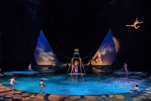O by Cirque du Soleil