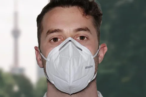 5 x KN95 masks