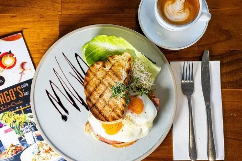 Breakfast with Coffee or Juice in Prospect