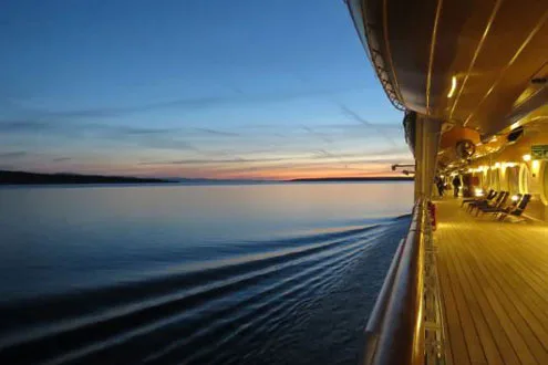 $1 deposit + up to $450 onboard credit