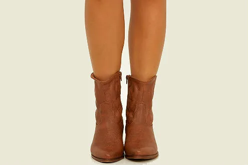 Therapy - Gibson Boots In Tan
