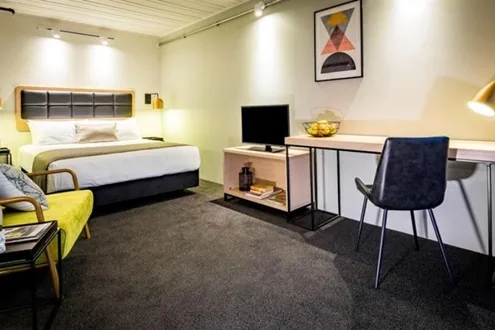 $745: 4 night Auckland city escape