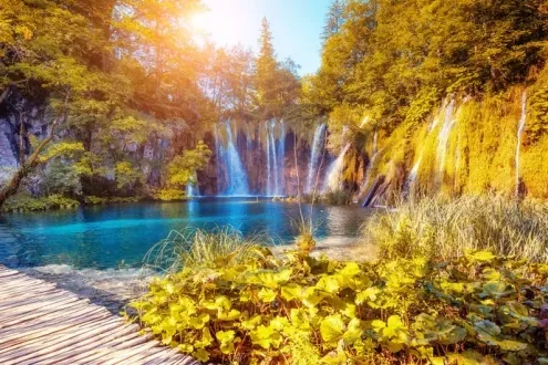 Plitvice Lakes National Park Day Tour from Split or Trogir