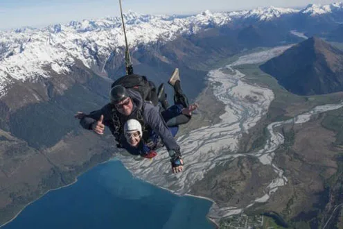 Pocket-friendly option: Glenorchy tandem skydive (9,000 ft)