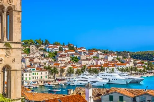 Island Hopping Speedboat Trip and Blue Cave Visit from Split or Trogir