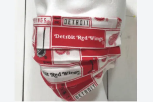 Detroit red wings маска