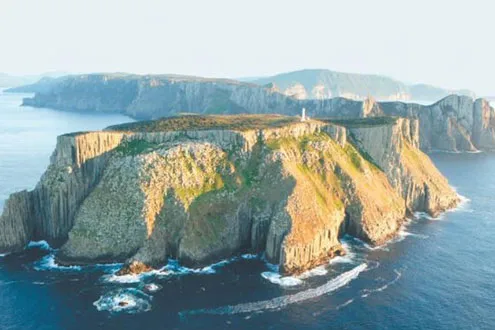 Port Arthur and Tassie Devils Active Day Tour from Hobart