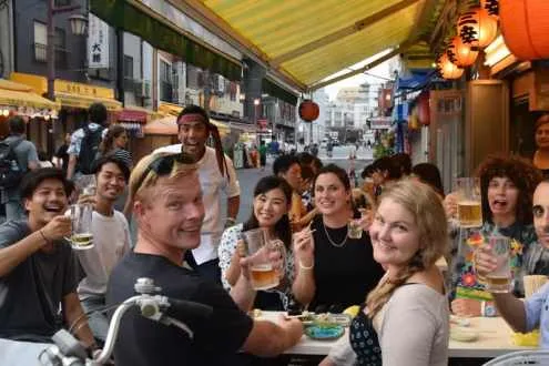 Nighttime Local Food and Drink Tour in Asakusa